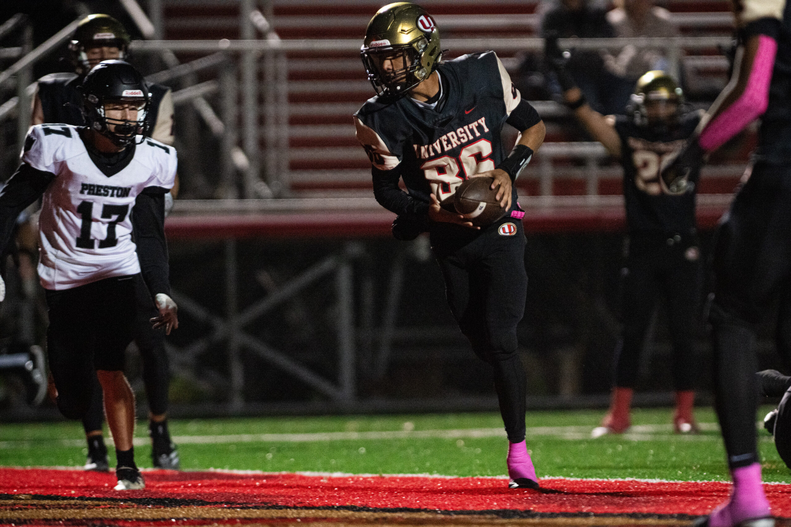 University's Glenn Brown accounts for six touchdowns to lead Hawks past Preston 42-35